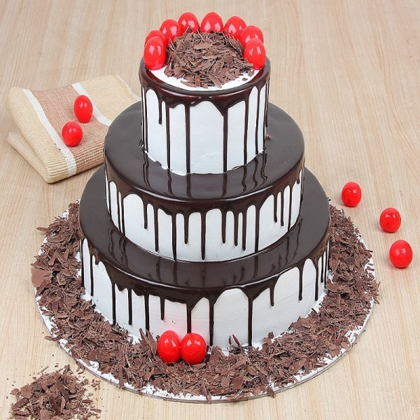3 Tier Blackforest Cake image